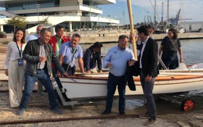 Botadura de la barca “la Valenciana” en el Varadero del Puerto, en la inauguración del valencia Boat Show